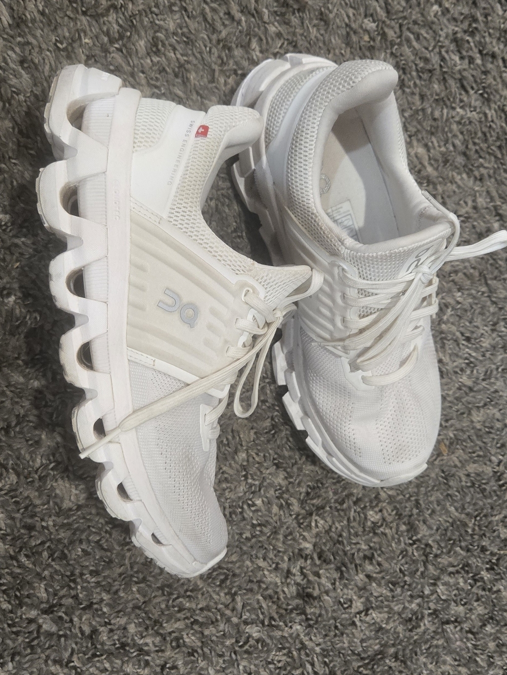 On Running Womens White Cloud Running Sneakers
